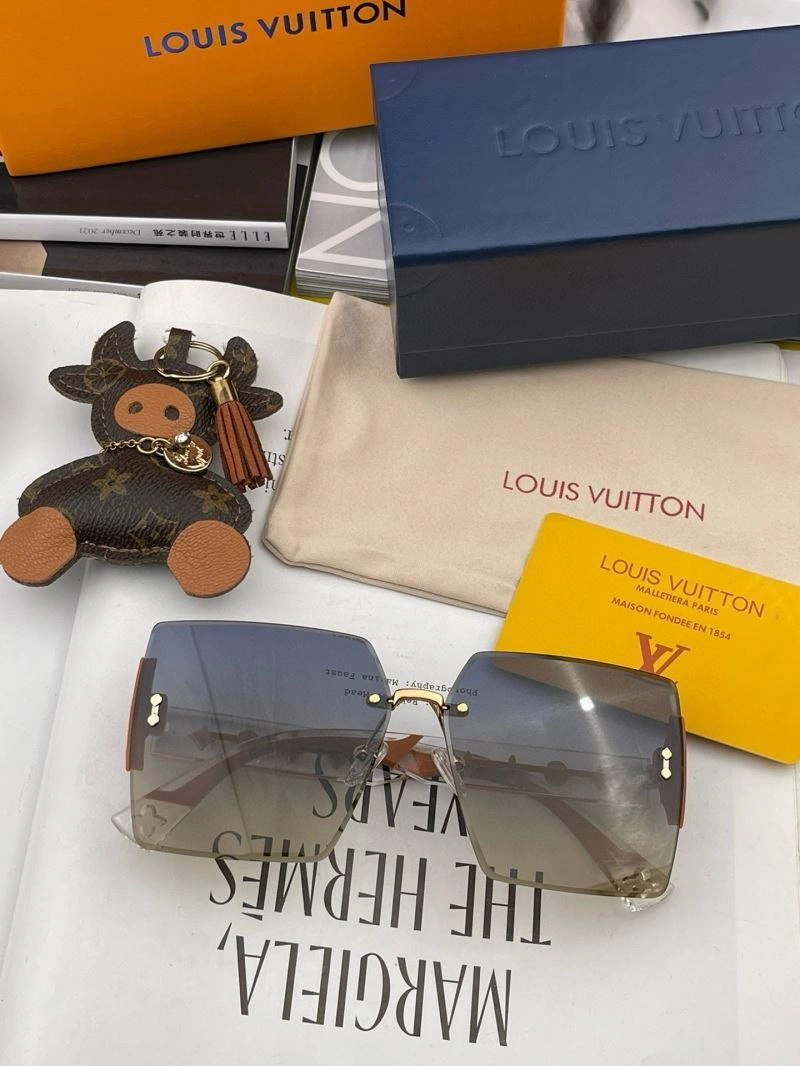 Louis Vuitton Sunglasses Sophisticated 280930