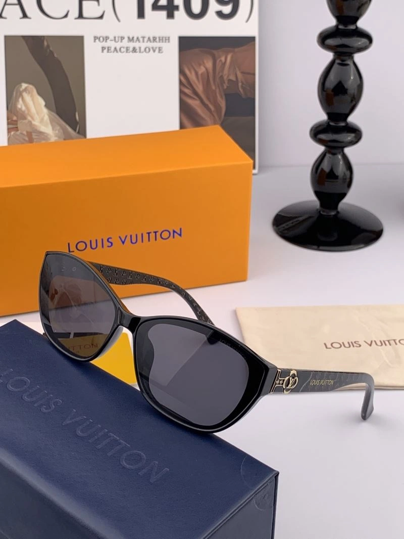 Louis Vuitton Sunglasses EasyMatch 280928