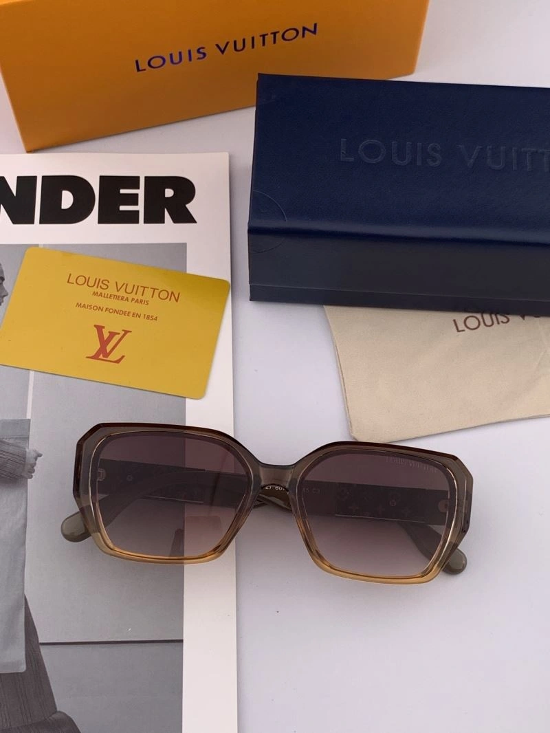 Versatile Louis Vuitton Sunglasses 280929