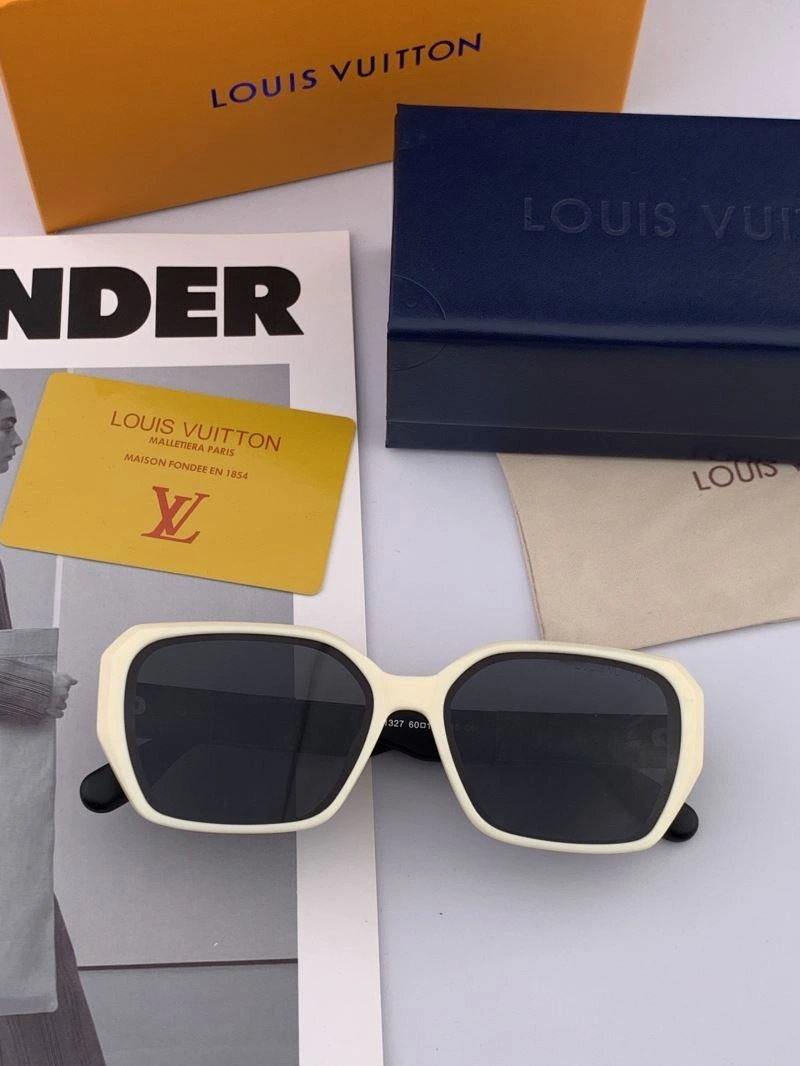 Versatile Louis Vuitton Sunglasses 280929