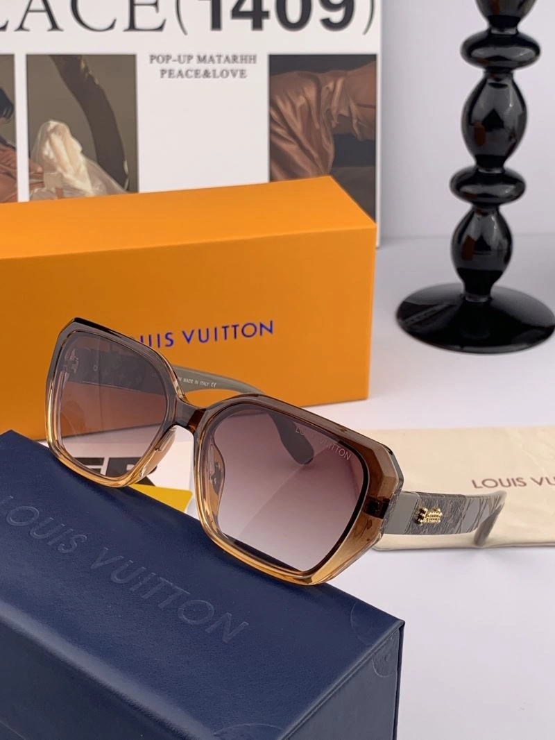 Versatile Louis Vuitton Sunglasses 280929