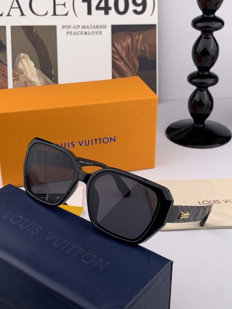 Versatile Louis Vuitton Sunglasses 280929