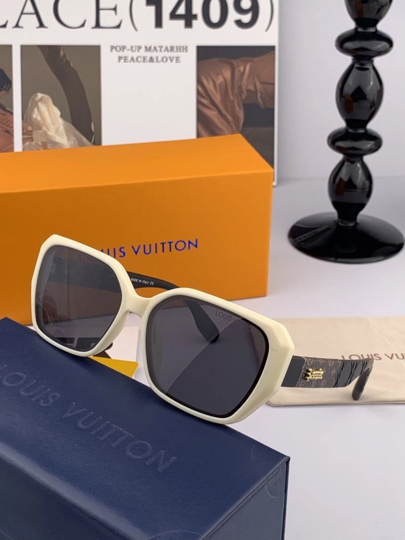 Versatile Louis Vuitton Sunglasses 280929