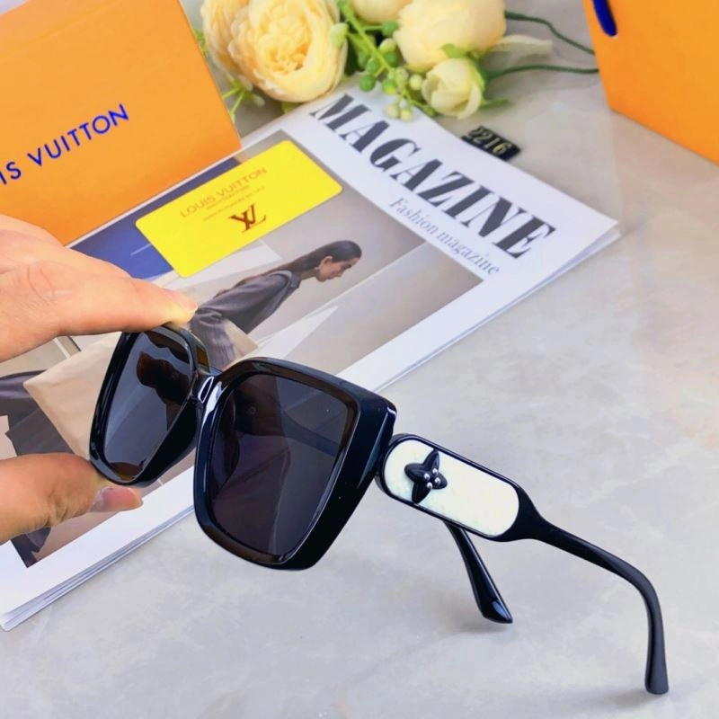 Louis Vuitton Sunglasses ModernLook 280919