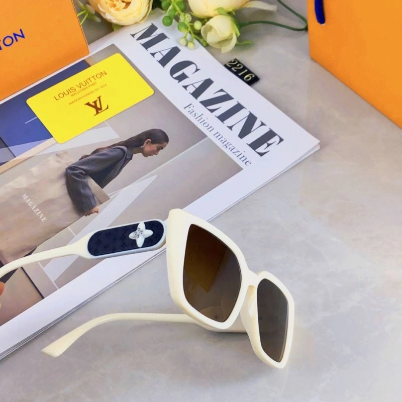 Louis Vuitton Sunglasses ModernLook 280919