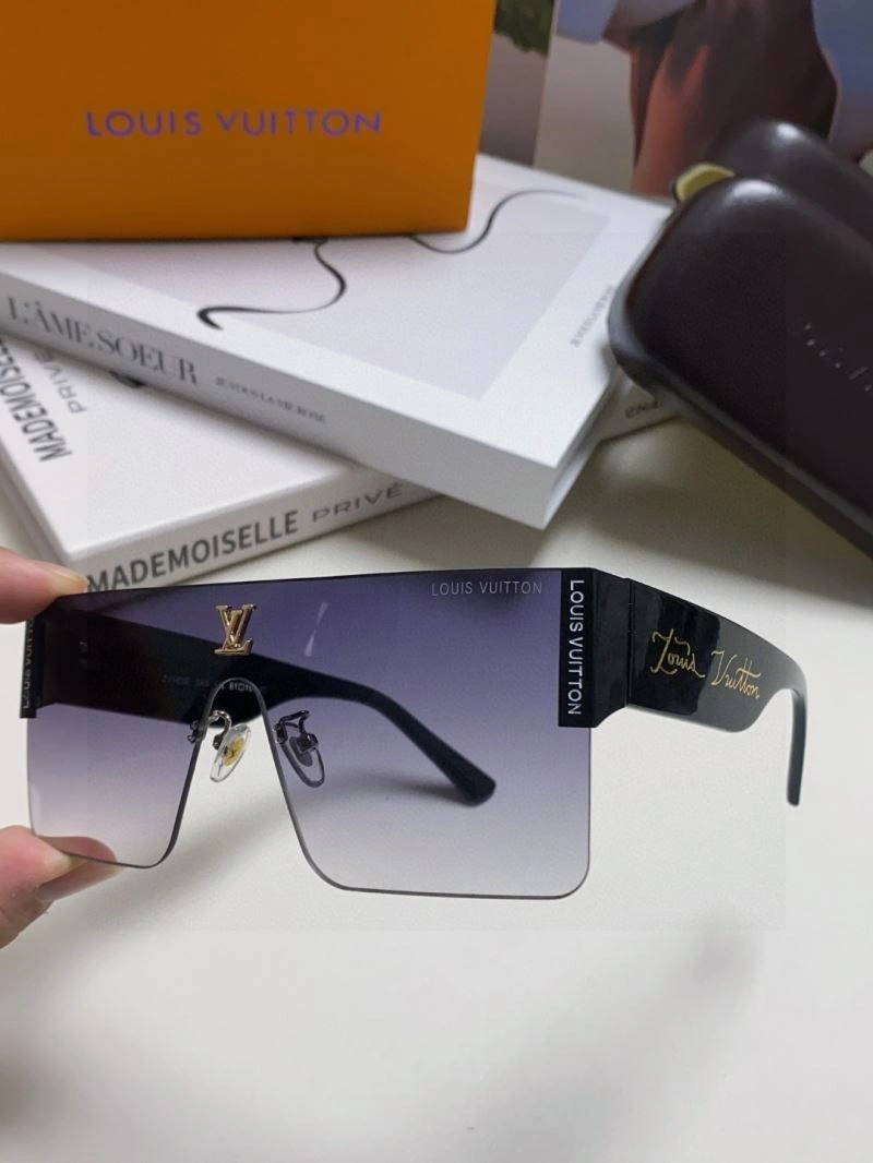 Packable Louis Vuitton Sunglasses 280905
