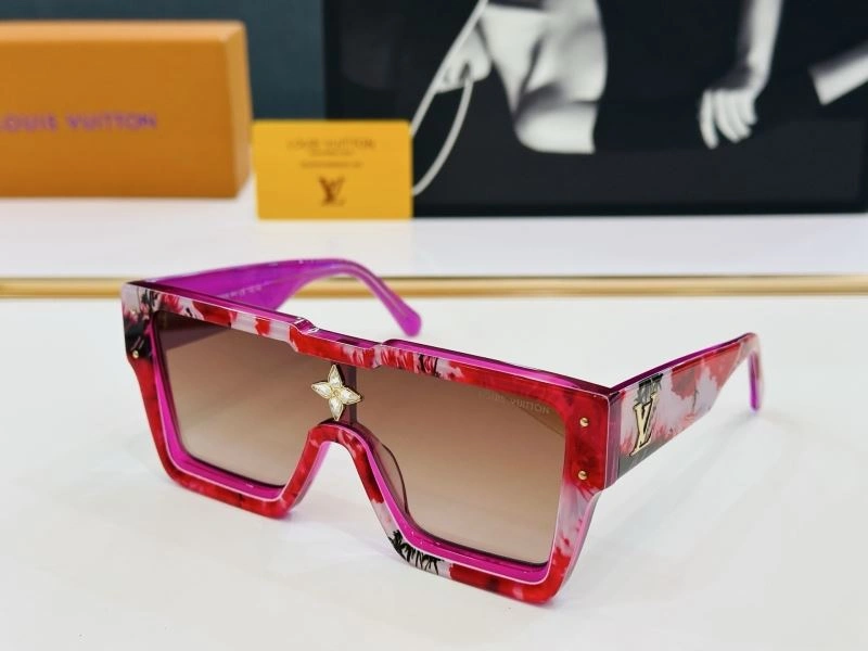 Unisex Louis Vuitton Sunglasses 280911