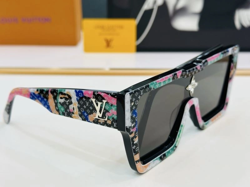 Unisex Louis Vuitton Sunglasses 280911