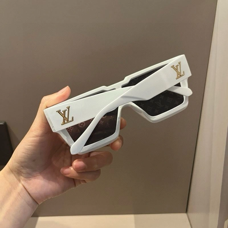 Louis Vuitton Sunglasses Casual 280895