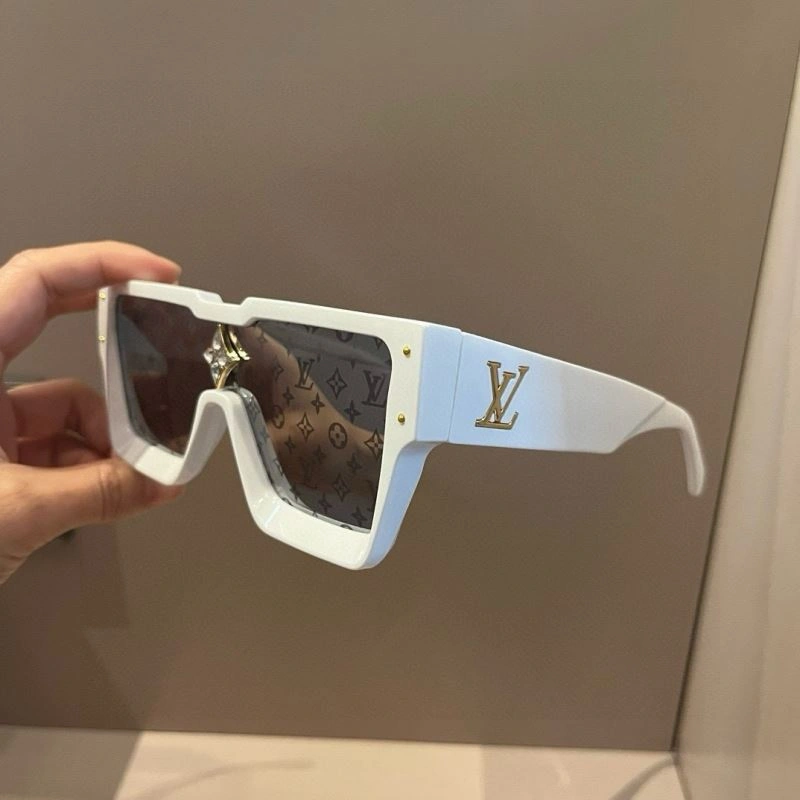 Louis Vuitton Sunglasses Casual 280895