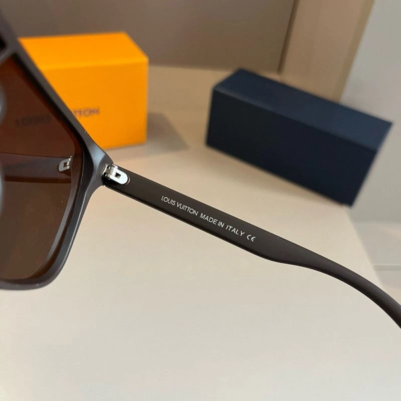 Louis Vuitton Sunglasses Upgraded 280903