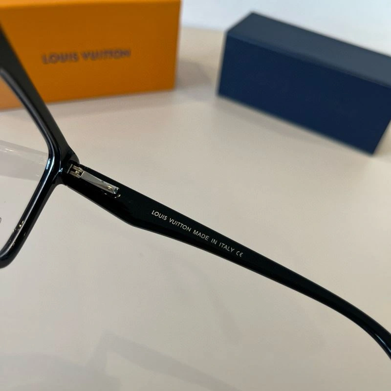 MoistureWicking Louis Vuitton Sunglasses 280887