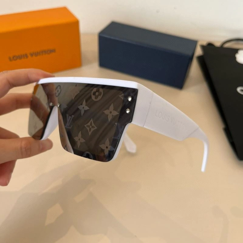 Louis Vuitton Sunglasses WeatherProof 280886