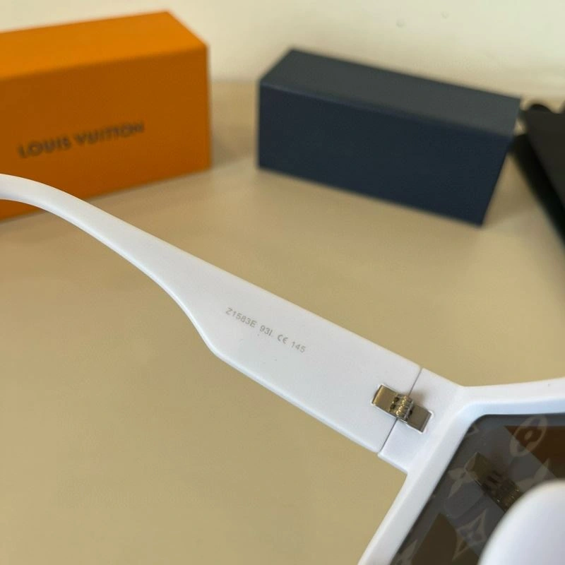 Louis Vuitton Sunglasses WeatherProof 280886