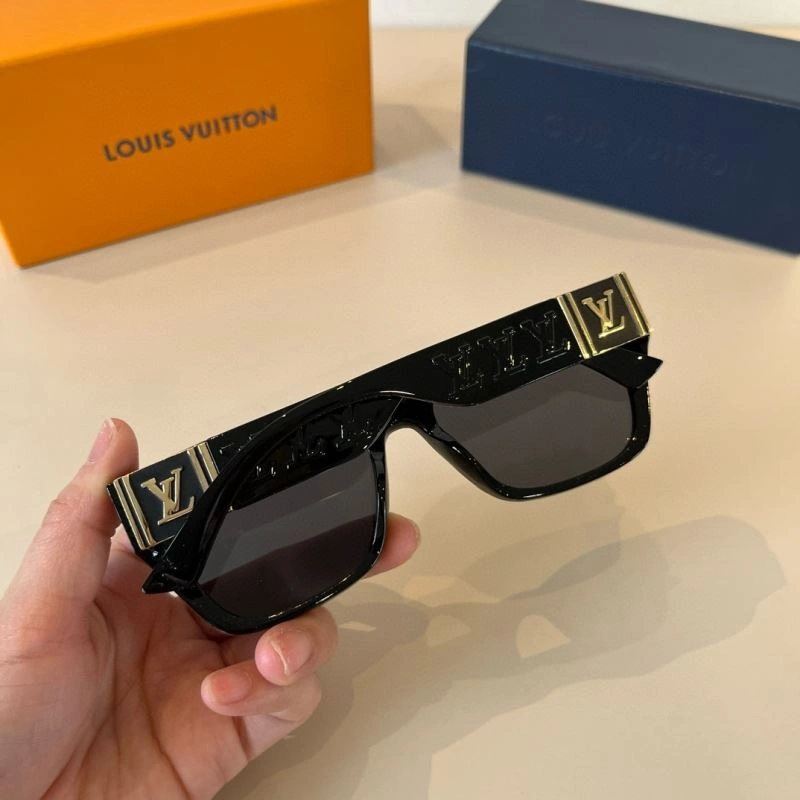 Youthful Louis Vuitton Sunglasses 280867