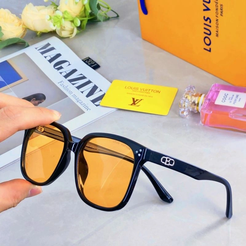 Effortless Louis Vuitton Sunglasses 280880