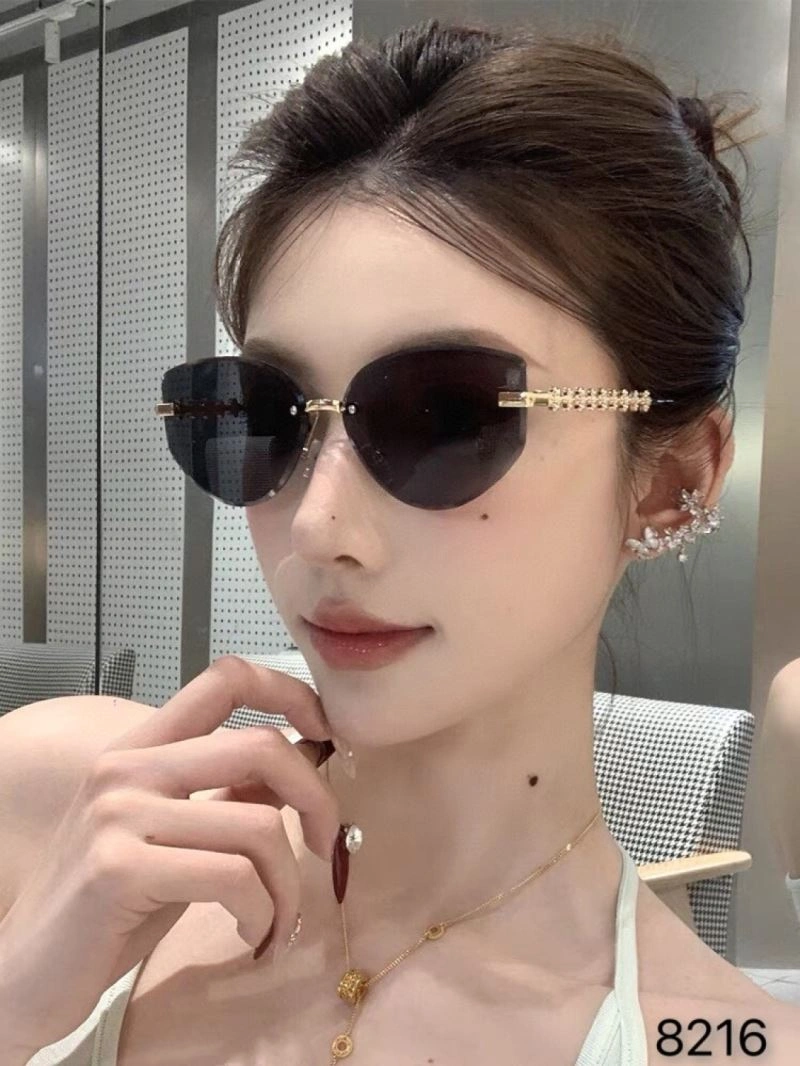 Seasonal Louis Vuitton Sunglasses 280878