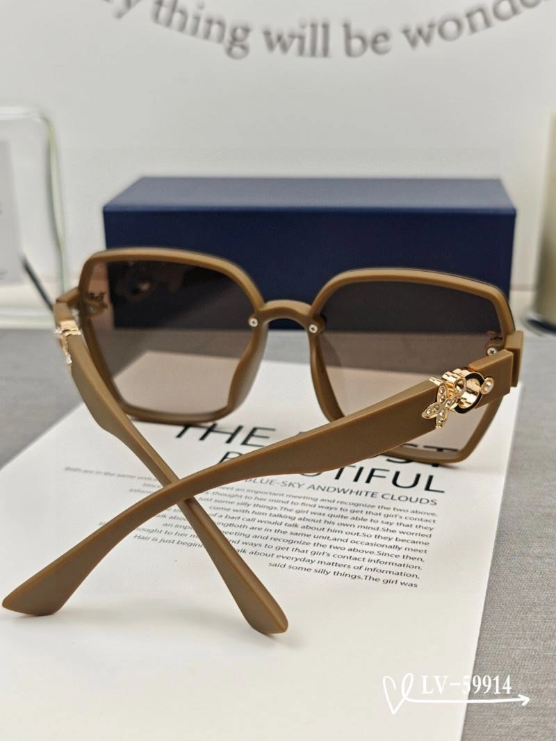 Louis Vuitton Sunglasses ModernLook 280876