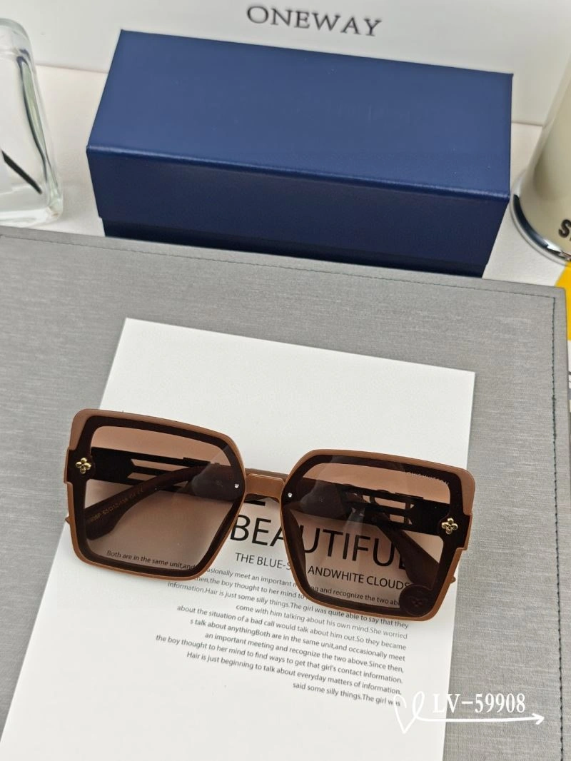 Louis Vuitton Sunglasses Chic 280858