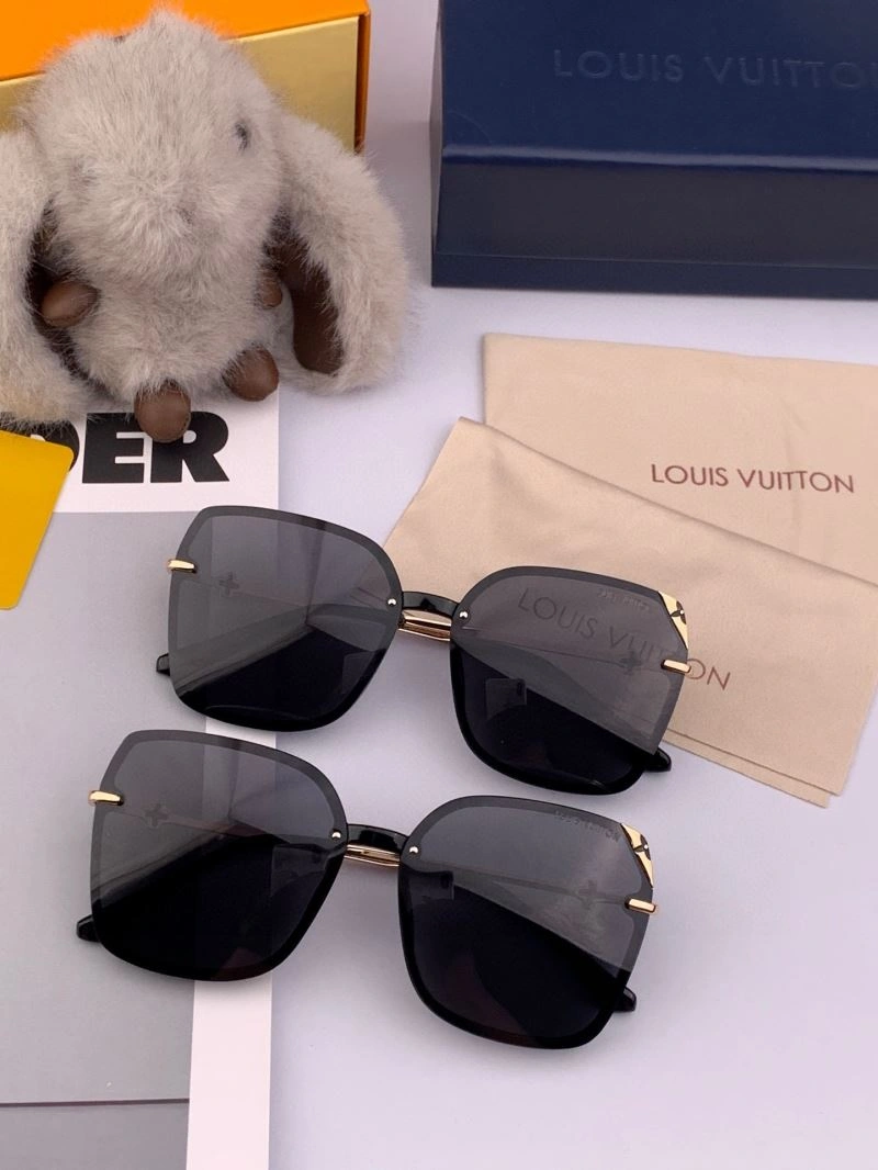 MoistureWicking Louis Vuitton Sunglasses 280863