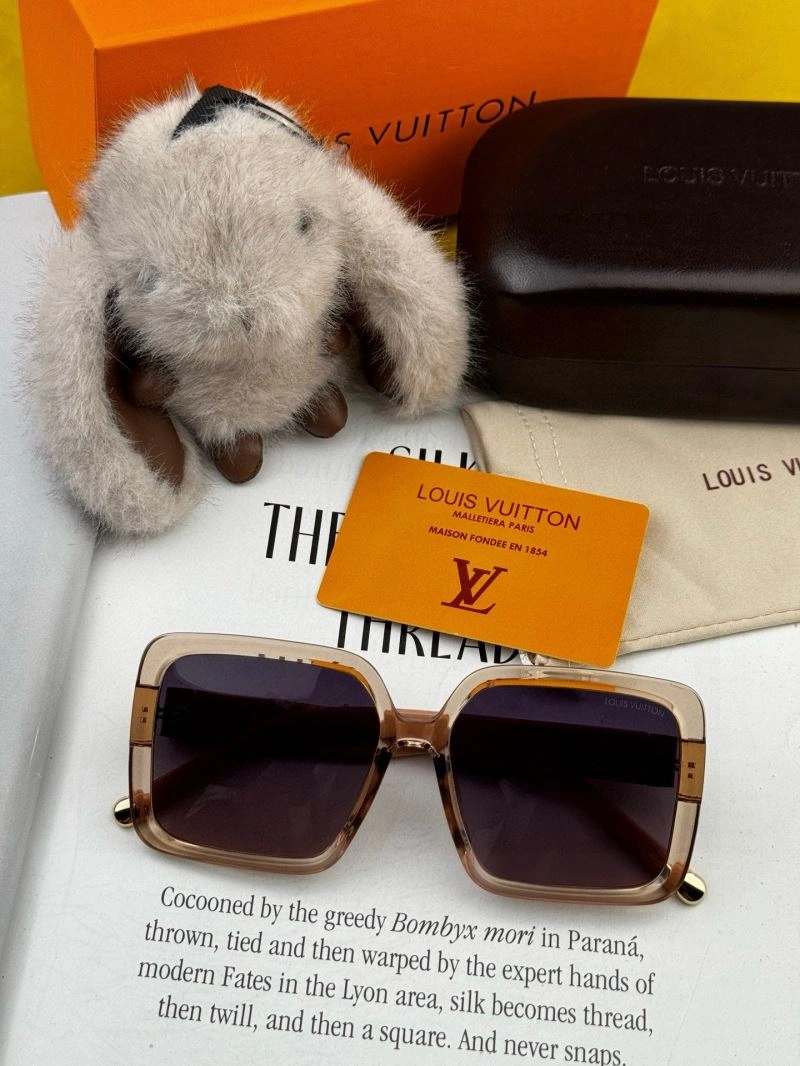 Louis Vuitton Sunglasses Vibrant 280873