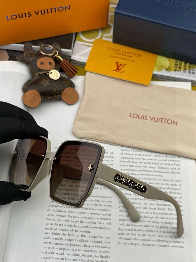 Soft Louis Vuitton Sunglasses 280870