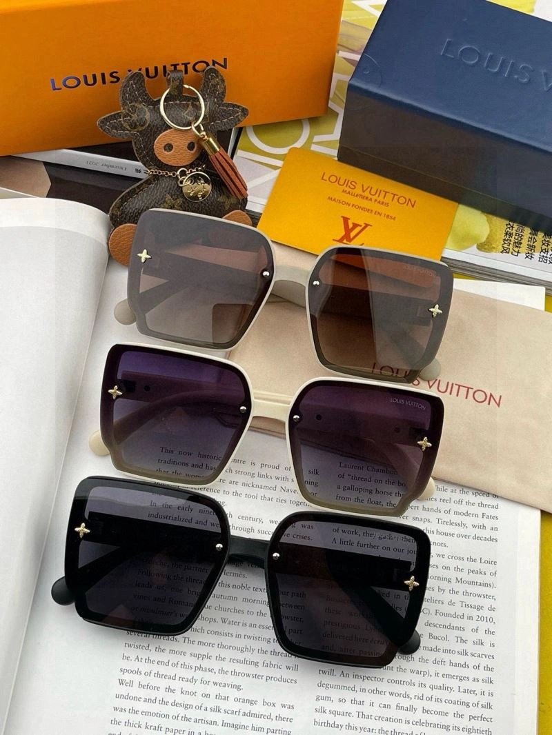 Soft Louis Vuitton Sunglasses 280870