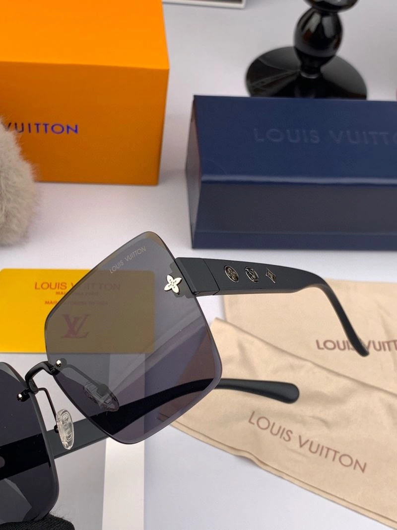 TravelReady Louis Vuitton Sunglasses 280853