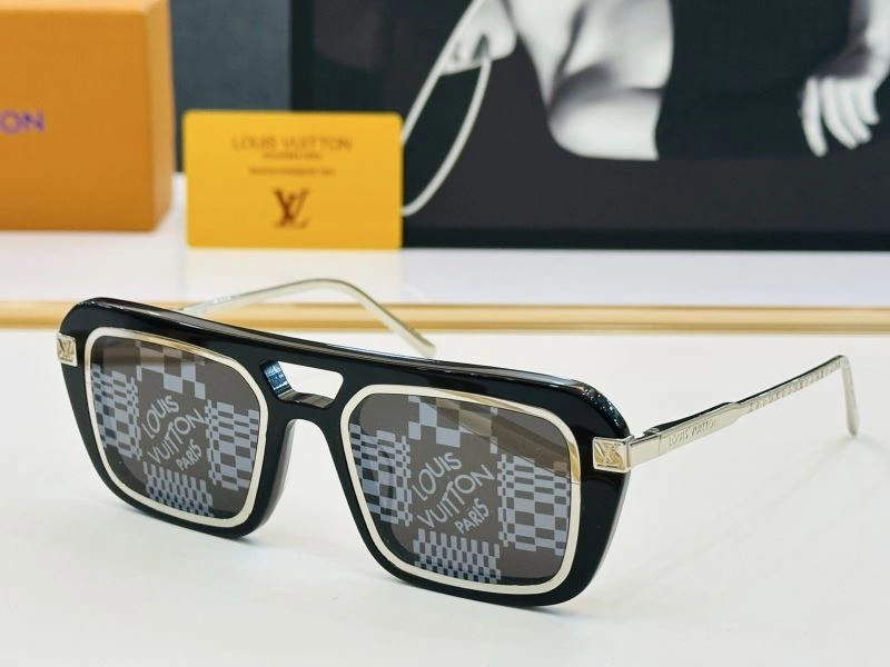 Seasonal Louis Vuitton Sunglasses 280852