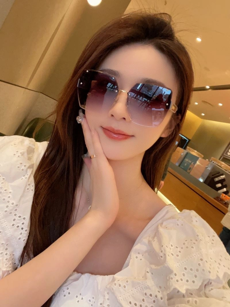 Efficient Louis Vuitton Sunglasses 280851