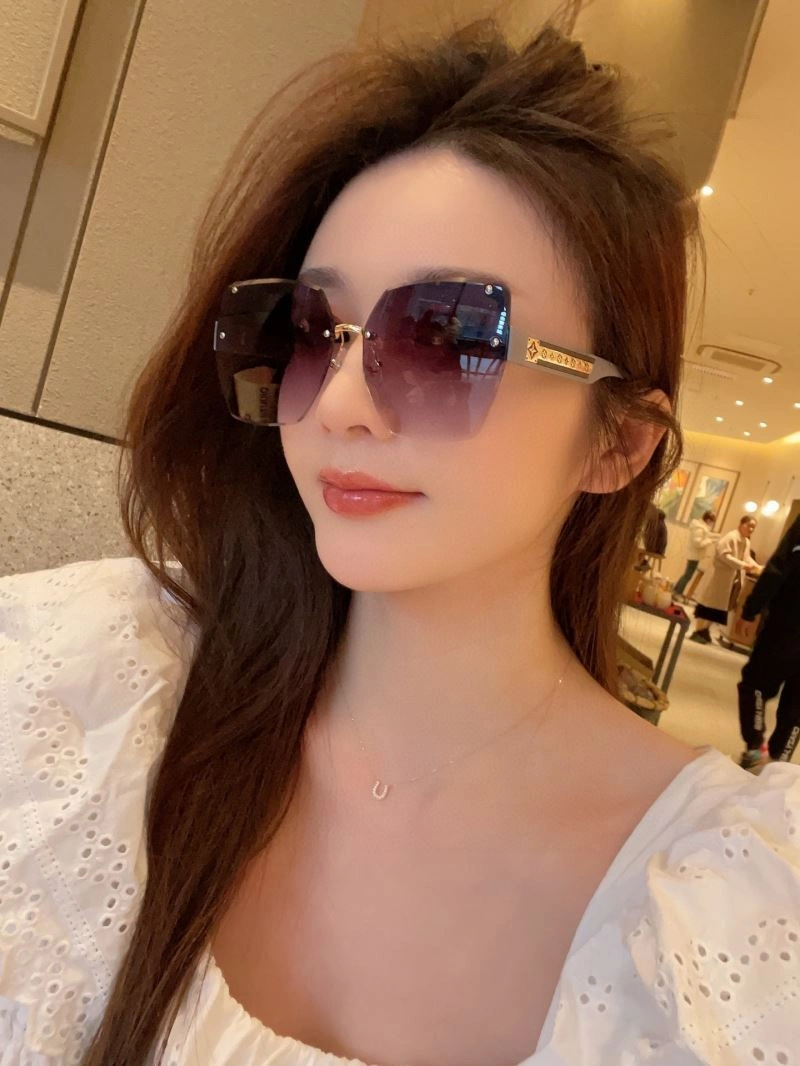 Efficient Louis Vuitton Sunglasses 280851