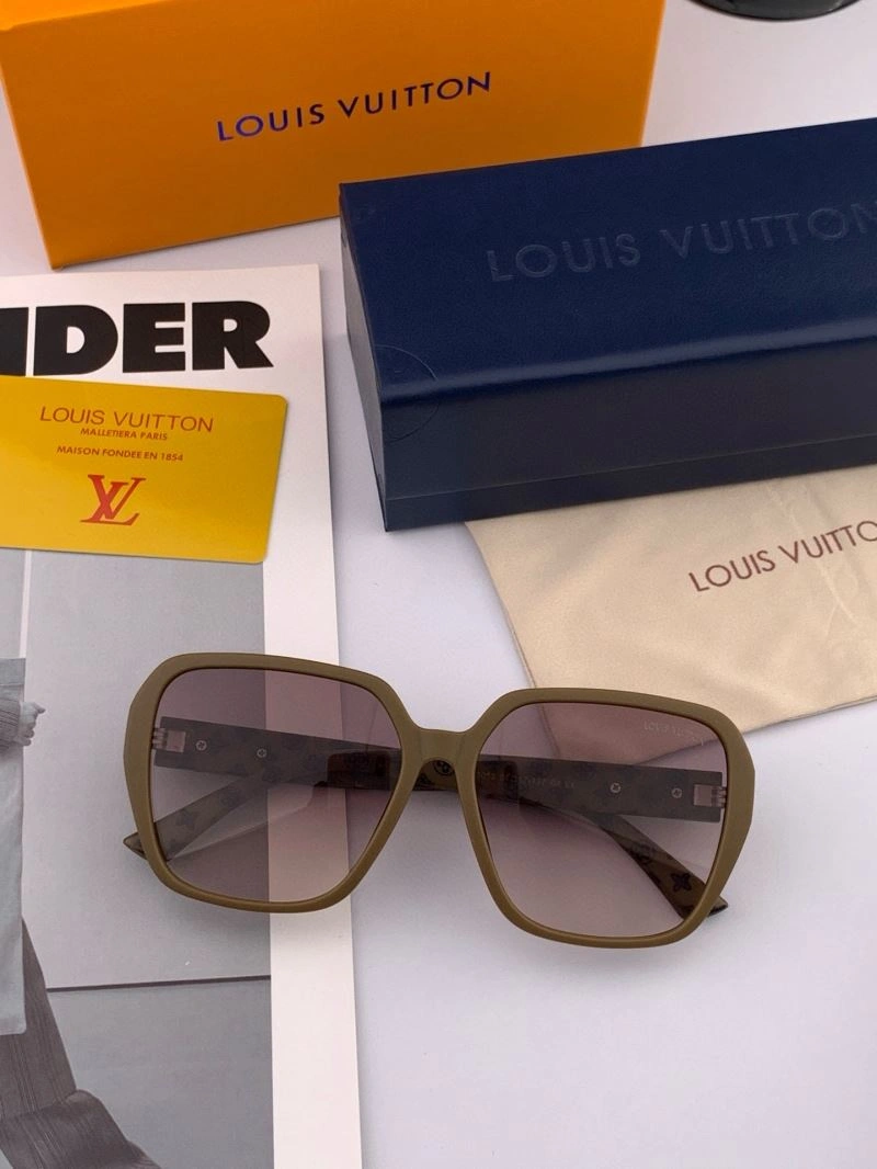 TravelReady Louis Vuitton Sunglasses 280850