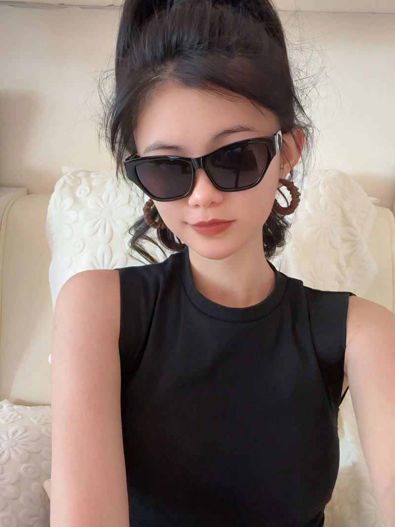 Louis Vuitton Sunglasses Unique 280847