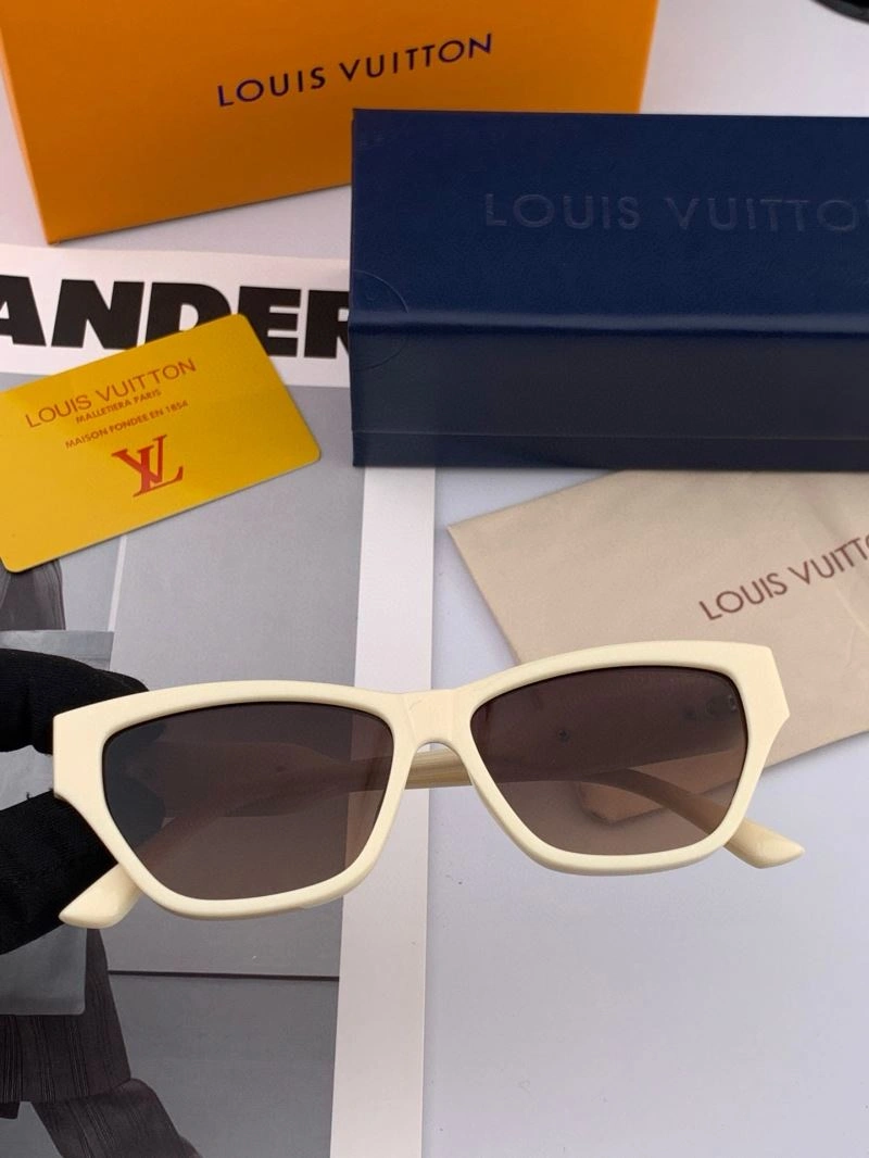 Louis Vuitton Sunglasses Unique 280847
