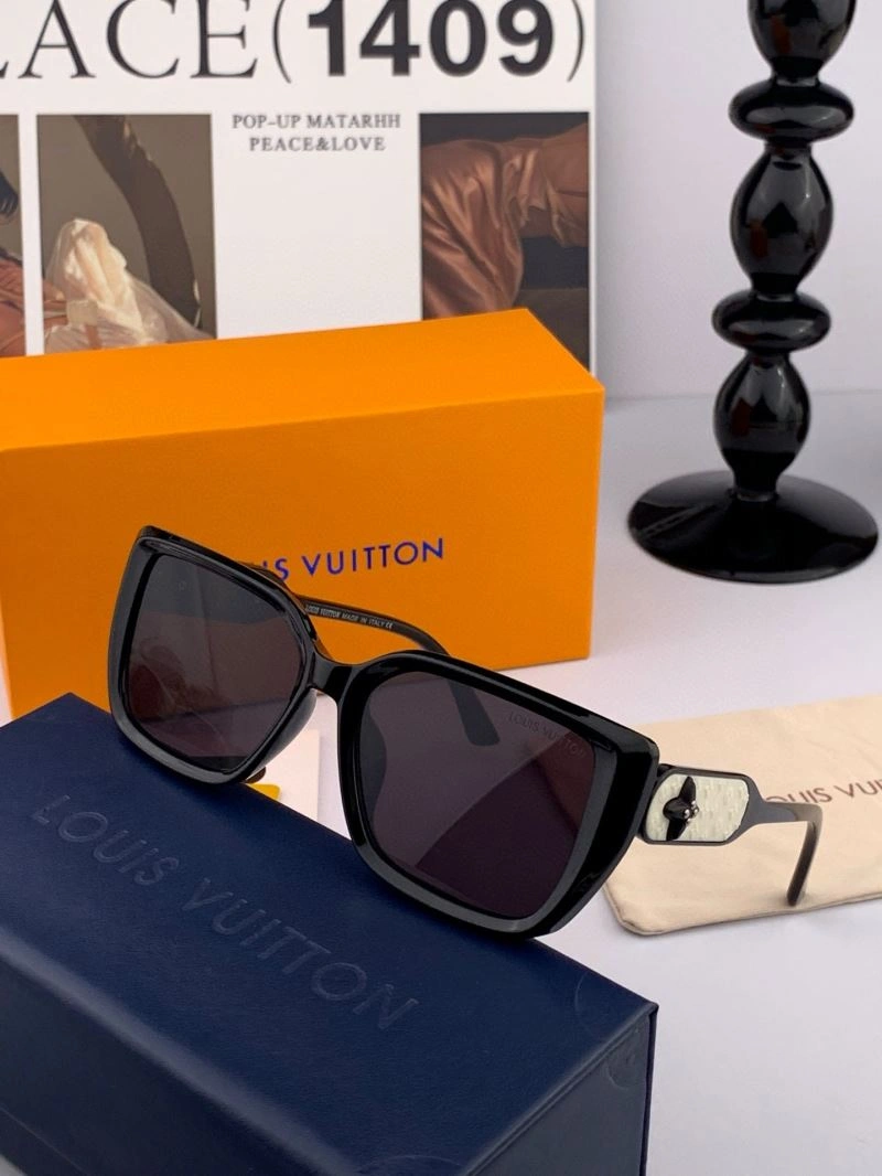 Cozy Louis Vuitton Sunglasses 280846