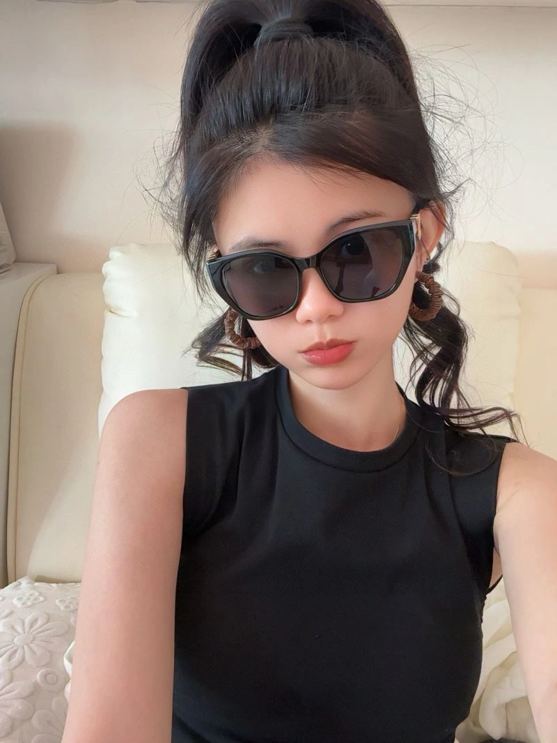 UrbanChic Louis Vuitton Sunglasses 280845