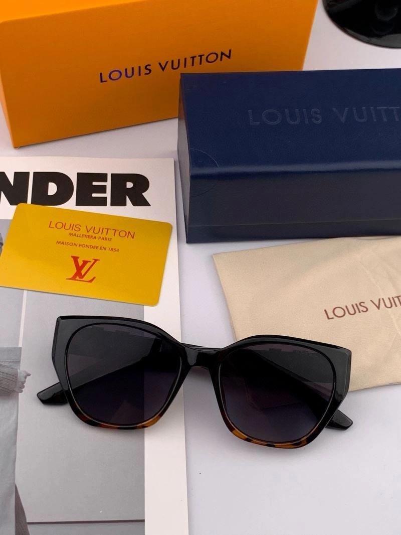 UrbanChic Louis Vuitton Sunglasses 280845