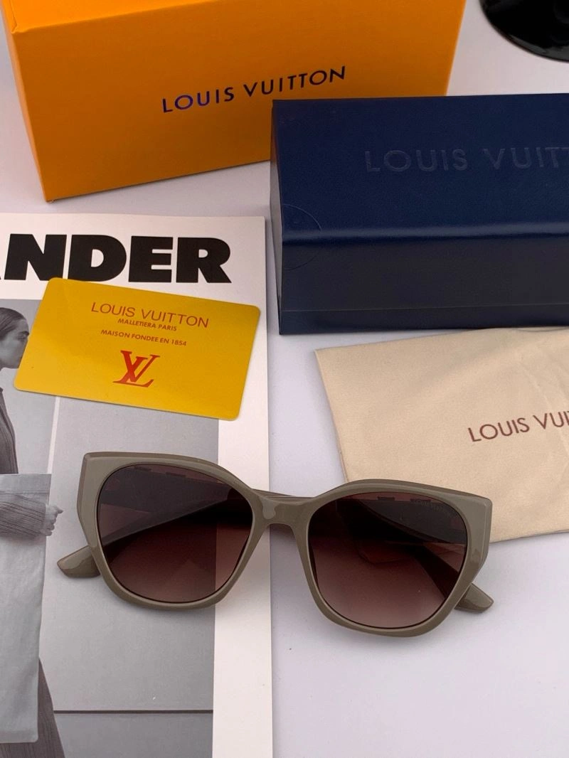 UrbanChic Louis Vuitton Sunglasses 280845