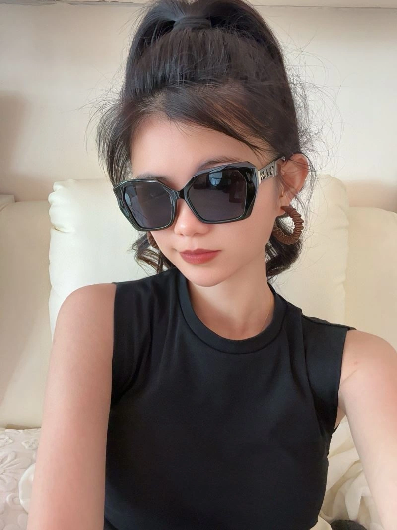 Louis Vuitton Sunglasses UrbanStyle 280843