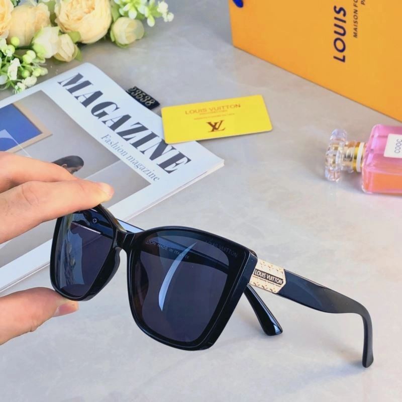 SmoothTexture Louis Vuitton Sunglasses 280825
