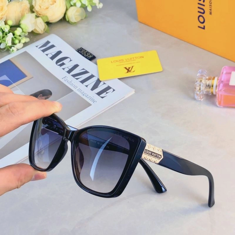 SmoothTexture Louis Vuitton Sunglasses 280825