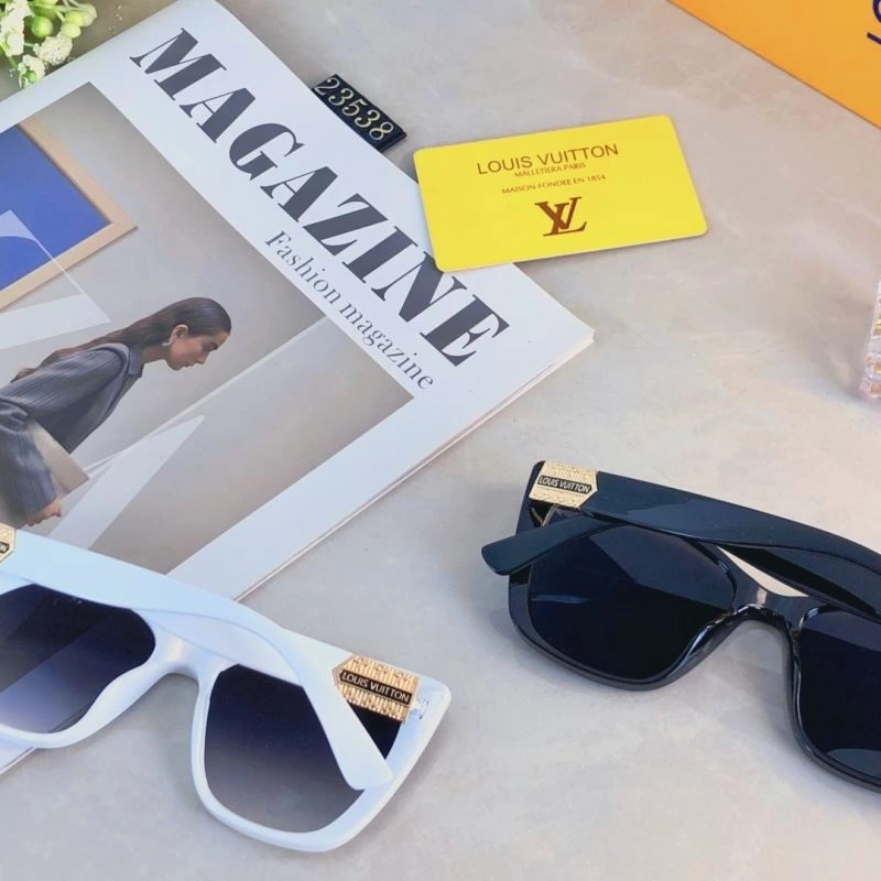 SmoothTexture Louis Vuitton Sunglasses 280825