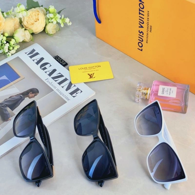 SmoothTexture Louis Vuitton Sunglasses 280825