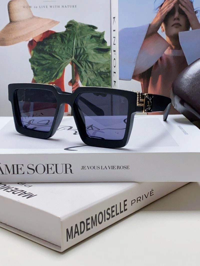 Louis Vuitton Sunglasses Timeless 280818