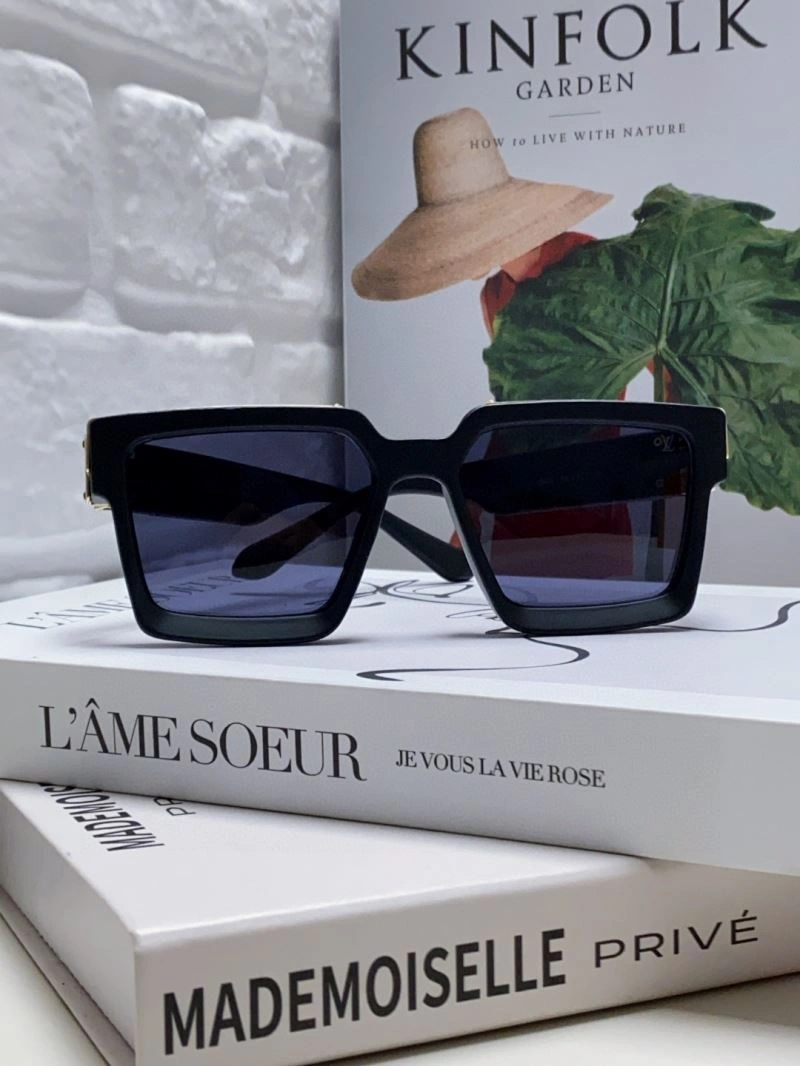 Louis Vuitton Sunglasses Timeless 280818