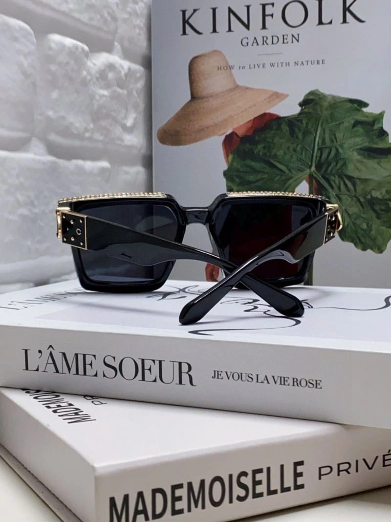 Louis Vuitton Sunglasses ZipUp 280819