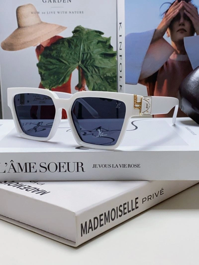 Louis Vuitton Sunglasses HighPerformance 280823