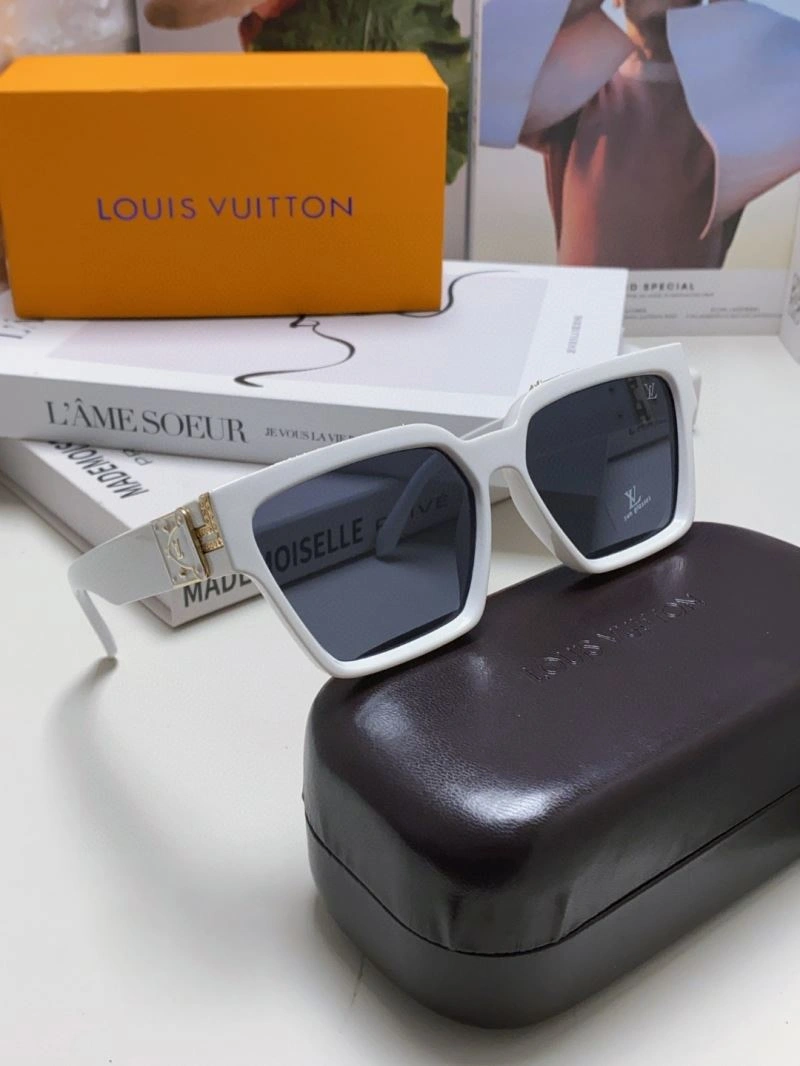 Louis Vuitton Sunglasses HighPerformance 280823