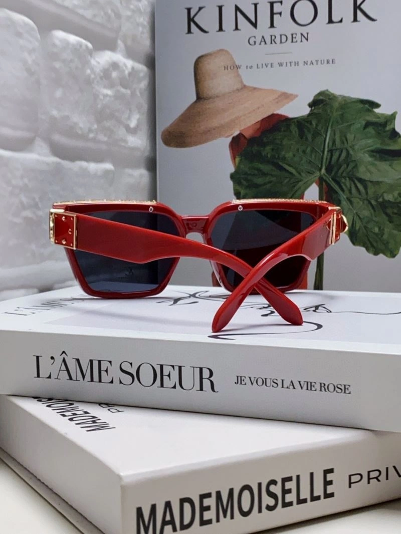 Louis Vuitton Sunglasses Durable 280817