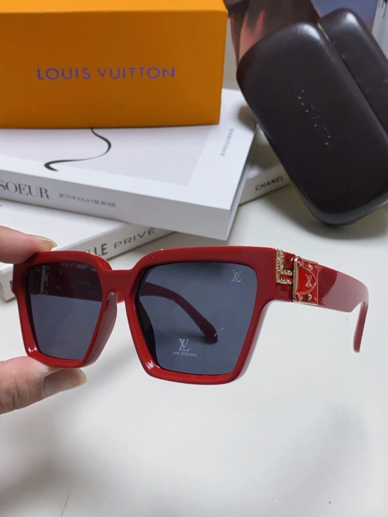 Louis Vuitton Sunglasses Durable 280817